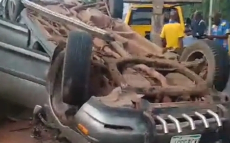 Mother, Son Cheat Death as SUV Somersaults Along NYSC Camp, LASU–Isheri Expressway