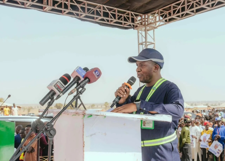 Kaduna Roads Agency Commends Sani on Completion of 35km Road Project