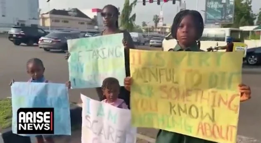 Abuja Mother, Children Protest Rising School Abductions